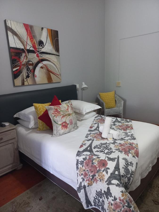 Dreamers Guesthouse - No Loadshedding King William's Town Eksteriør billede