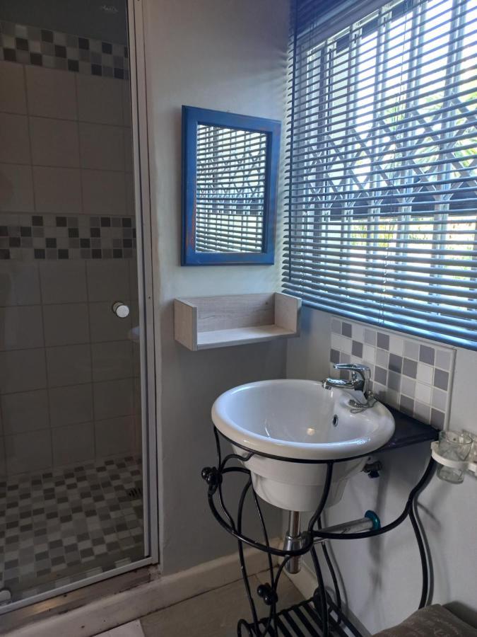 Dreamers Guesthouse - No Loadshedding King William's Town Eksteriør billede
