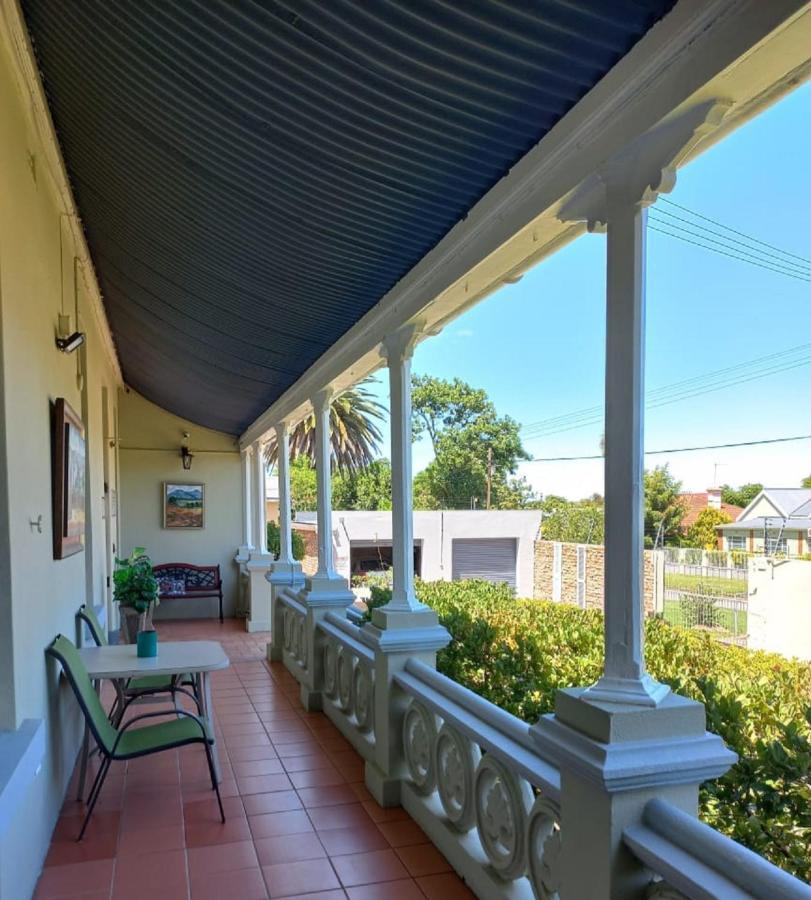 Dreamers Guesthouse - No Loadshedding King William's Town Eksteriør billede