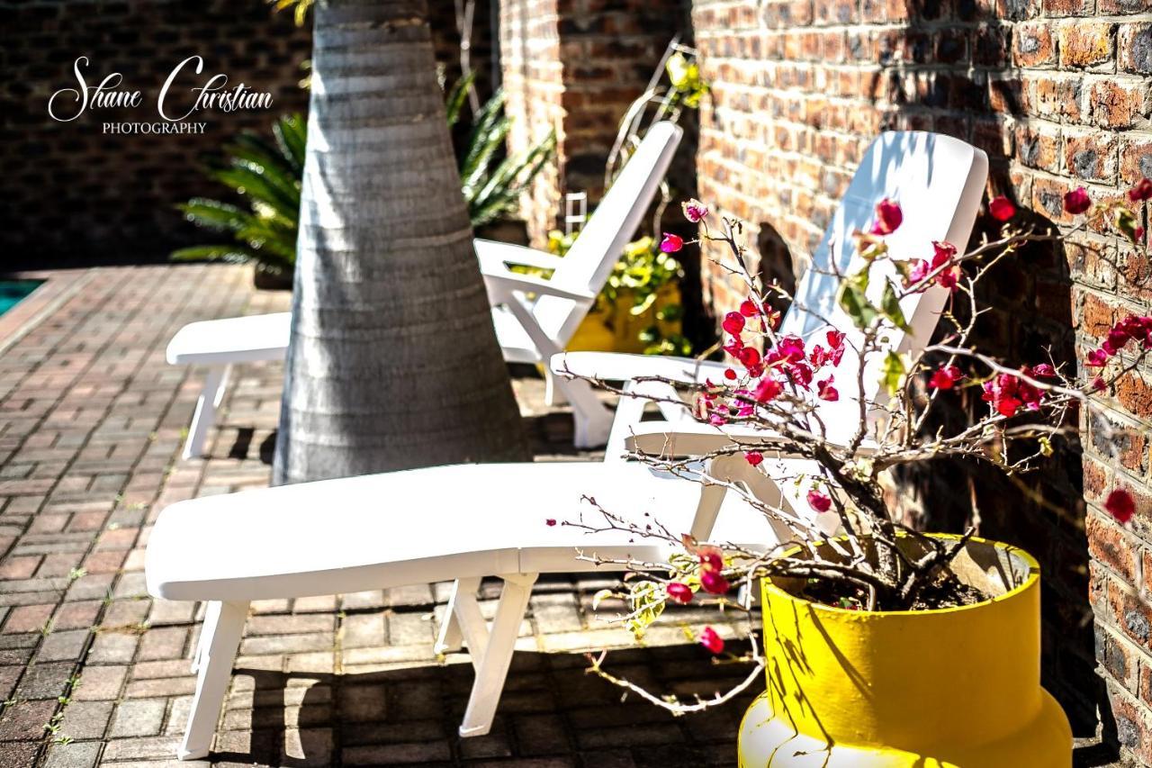 Dreamers Guesthouse - No Loadshedding King William's Town Eksteriør billede