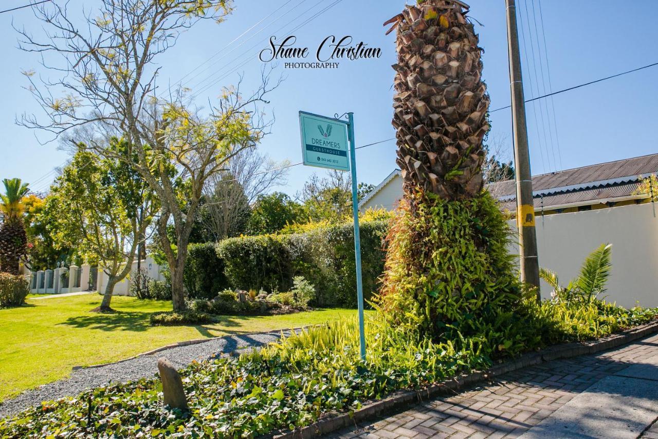 Dreamers Guesthouse - No Loadshedding King William's Town Eksteriør billede